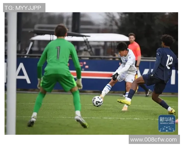 足球花式点球的技巧与创意展示让比赛更加精彩纷呈